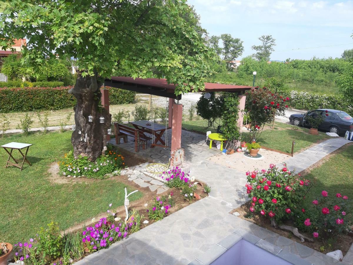 Evgenia Maisonette Ierissos Exterior photo